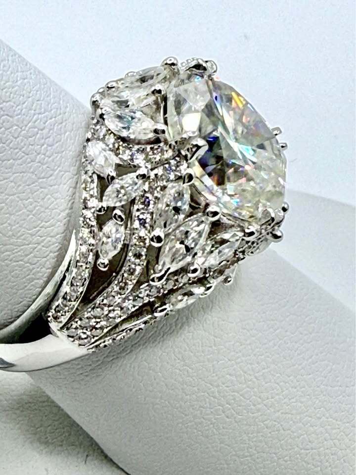 BelleAire 8.3 TCW Moissanite Statement Ring, Sz 8