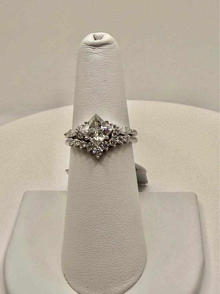 BelleAire Bridal Set, 1.8 TCW, Princess Cut, Kite Setting, Size 7