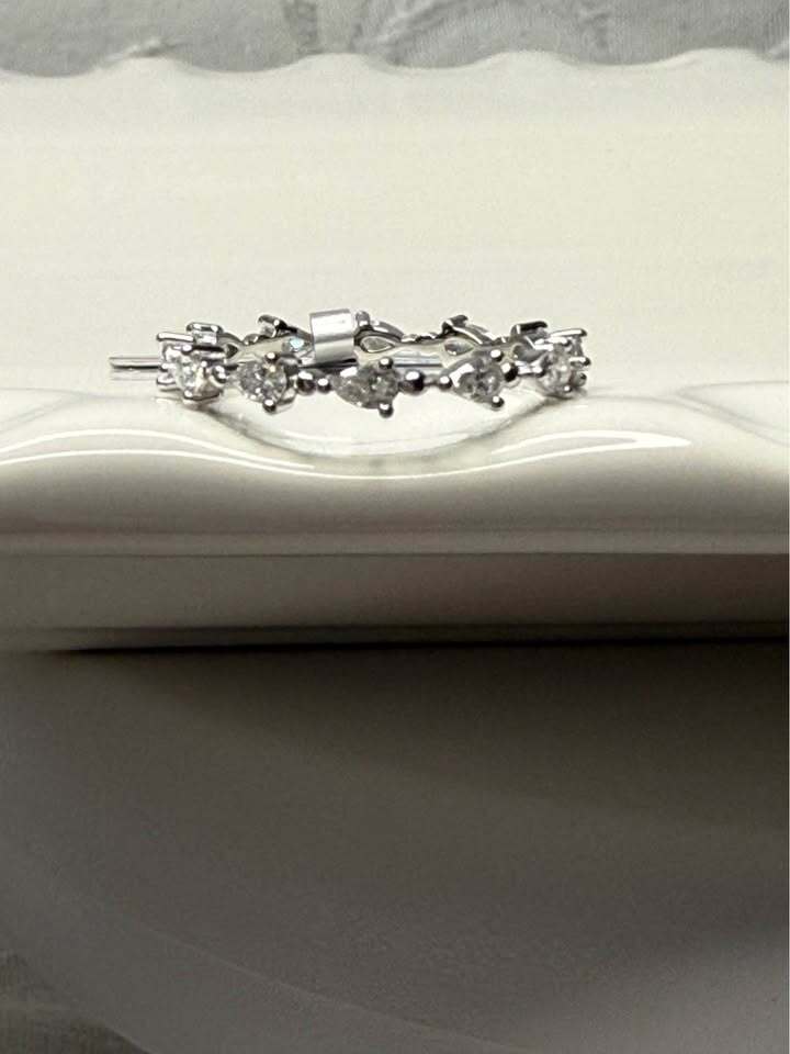 BelleAire Moissanite Eternity Band | 925 Silver | Sz 6, 7, 8, 9